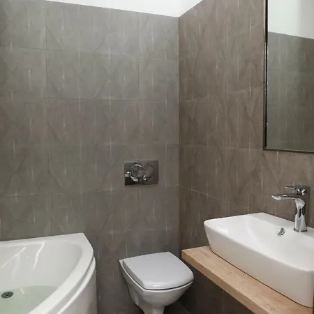 Contessa Apartment *